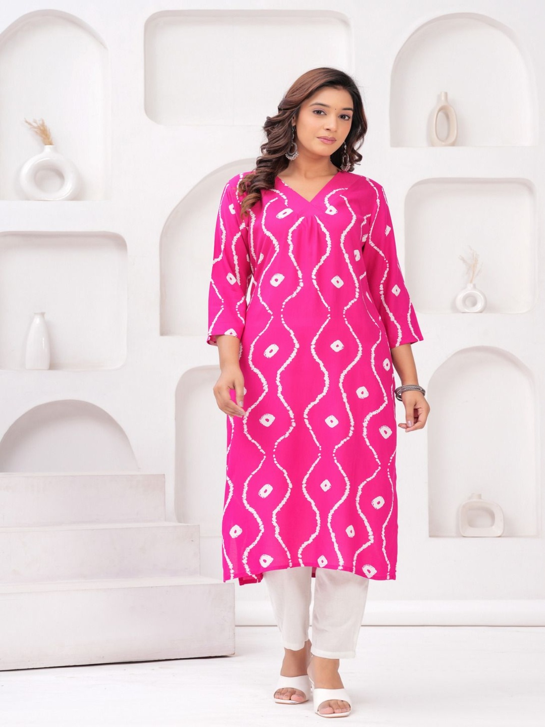 

SARAI CREATIONS Women Bandhani Printed Kurta, Pink