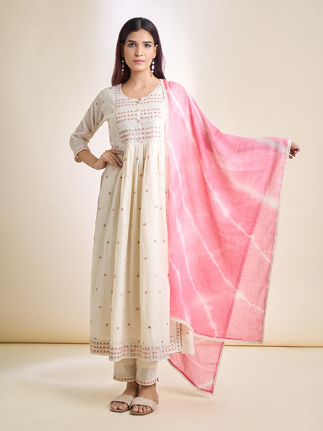 

Samyukta Singhania Women Ethnic Motifs Embroidered Empire Sequinned Pure Cotton Kurta with Trousers & With, White