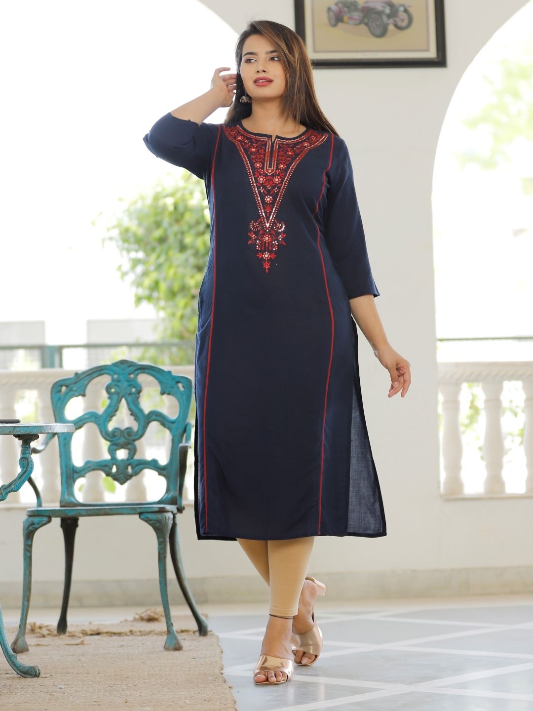 

Mehsoos Women Embroidered Sequinned Kurta, Blue