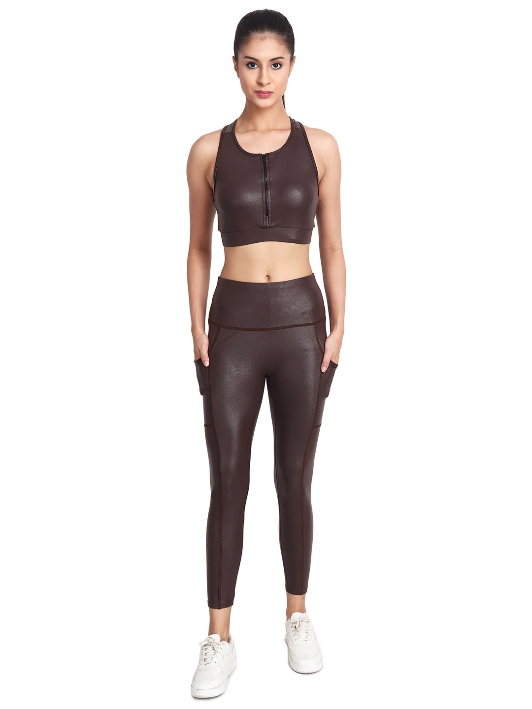 

SSoShHub Round Neck Sleeveless Tracksuits, Brown