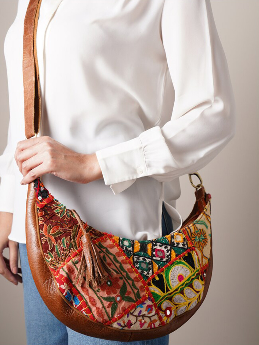 

JAYPORE Women Floral Printed Crossbody Leather Sling Bag, Brown