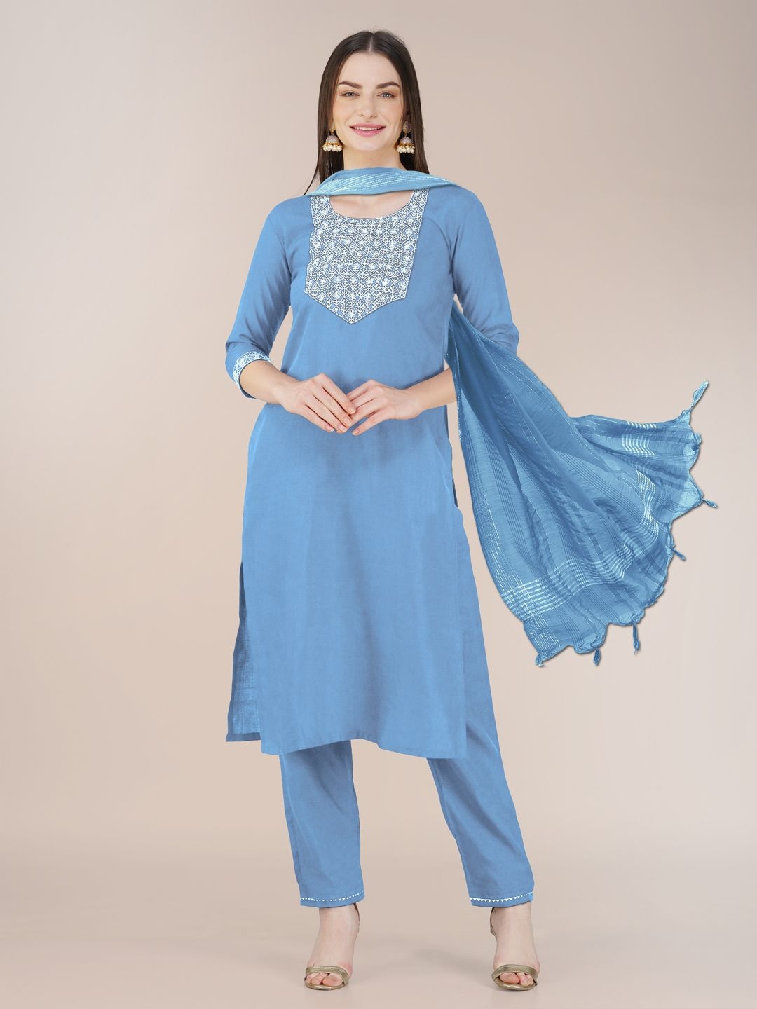 

HI FI NX Women Paisley Embroidered Regular Kurta with Trousers & With Dupatta, Sea green