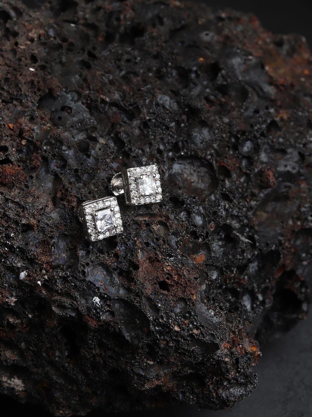 

AKSHAT SAPPHIRE 92.5 Pure Sterling Silver Rhodium-Plated CZ-Stone Studded Square Studs