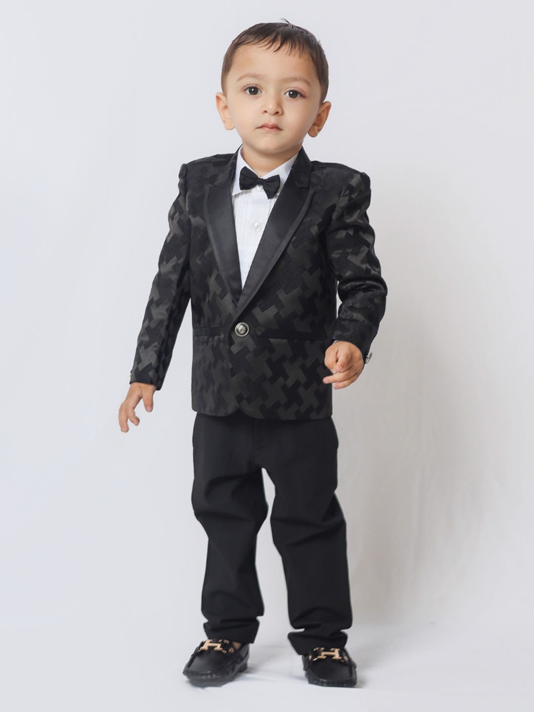 

Funny Bones Clothings Boys Printed Notched Lapel Single-Breasted Tuxedo Blazer Set, Black