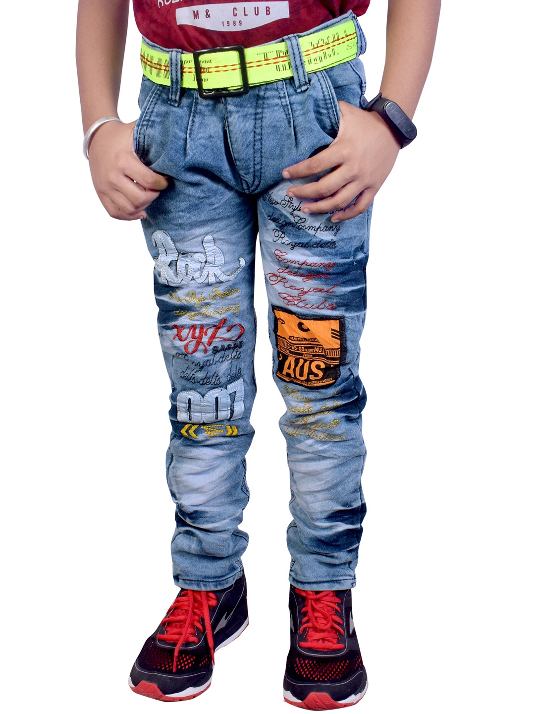 

KUNDAN Boys Mildly Distressed Light Fade Stretchable Jeans, Blue