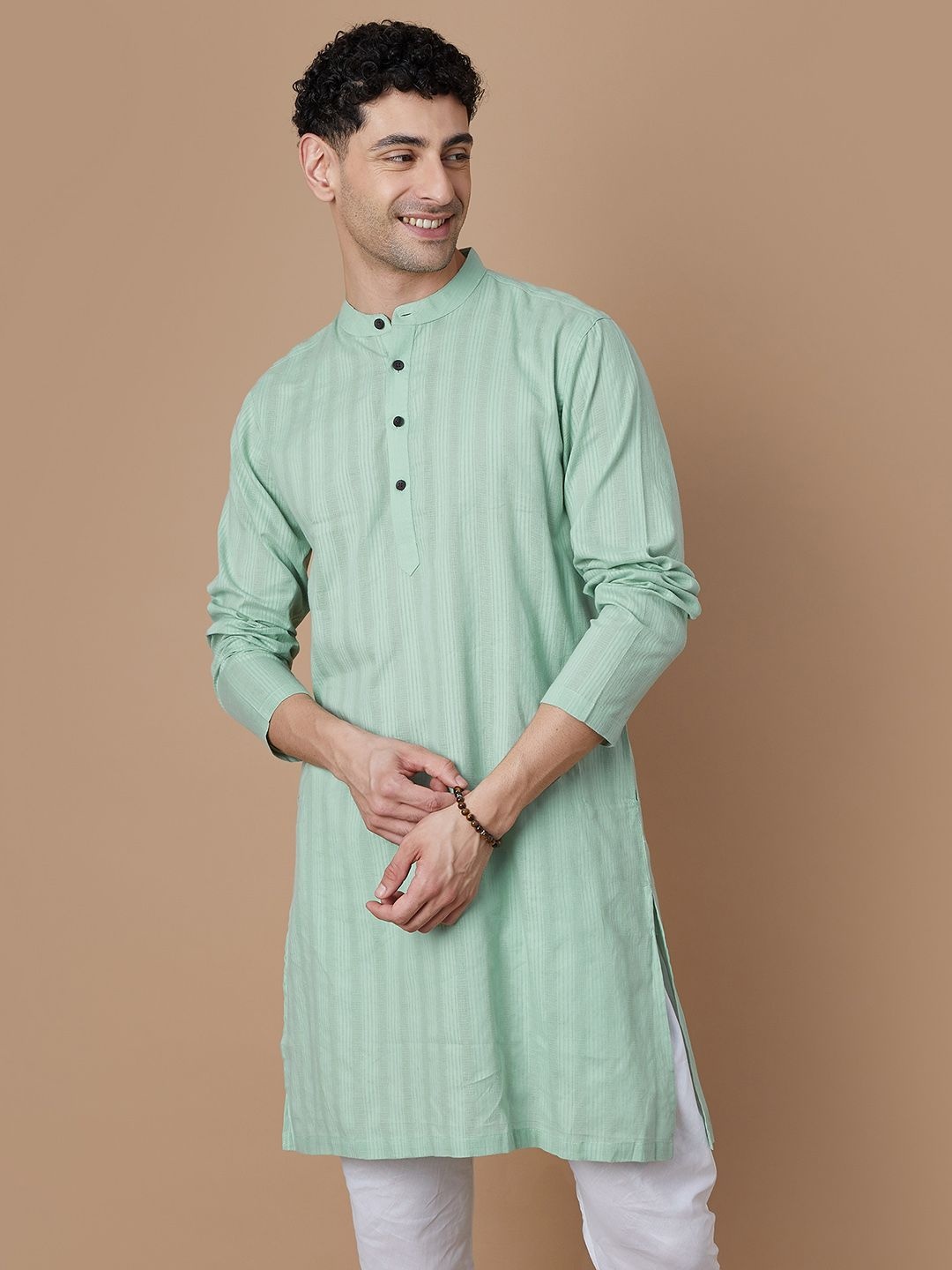 

Melange by Lifestyle Men Striped Kurta, Green