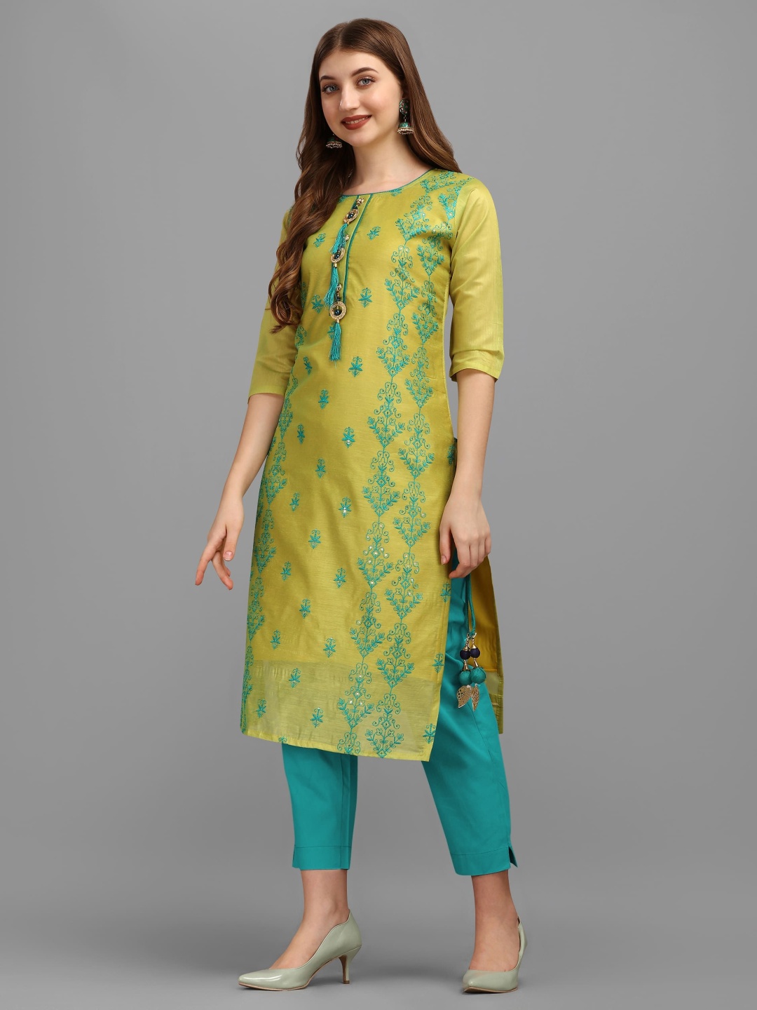 

QROMOS Women Kurta Sets, Lime green