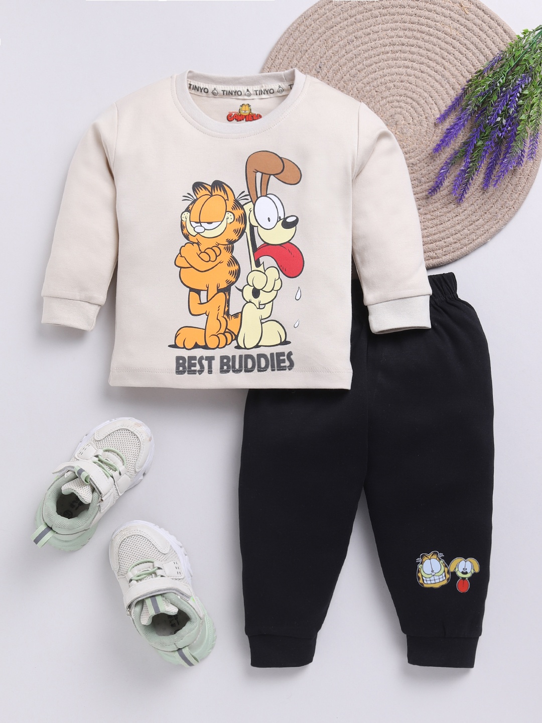 

YK X Tinyo Infant Boys Garfield Printed Pure Cotton T-shirt with joggers, Beige