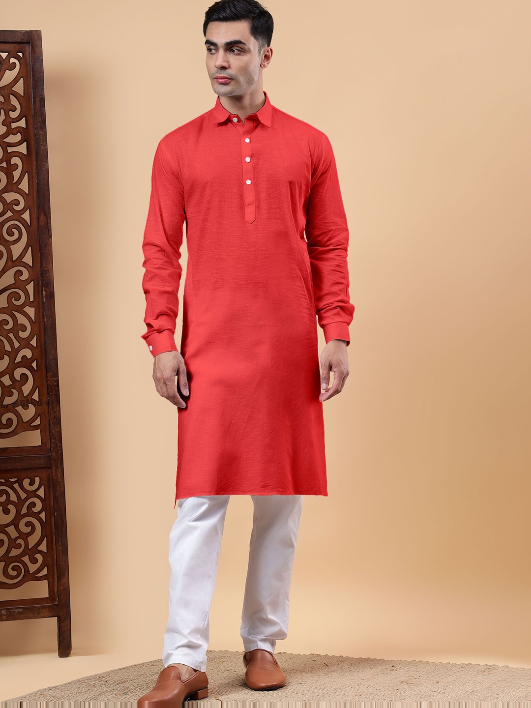 

Yugnik Men Regular Pure Cotton Kurta with Pyjamas, Red