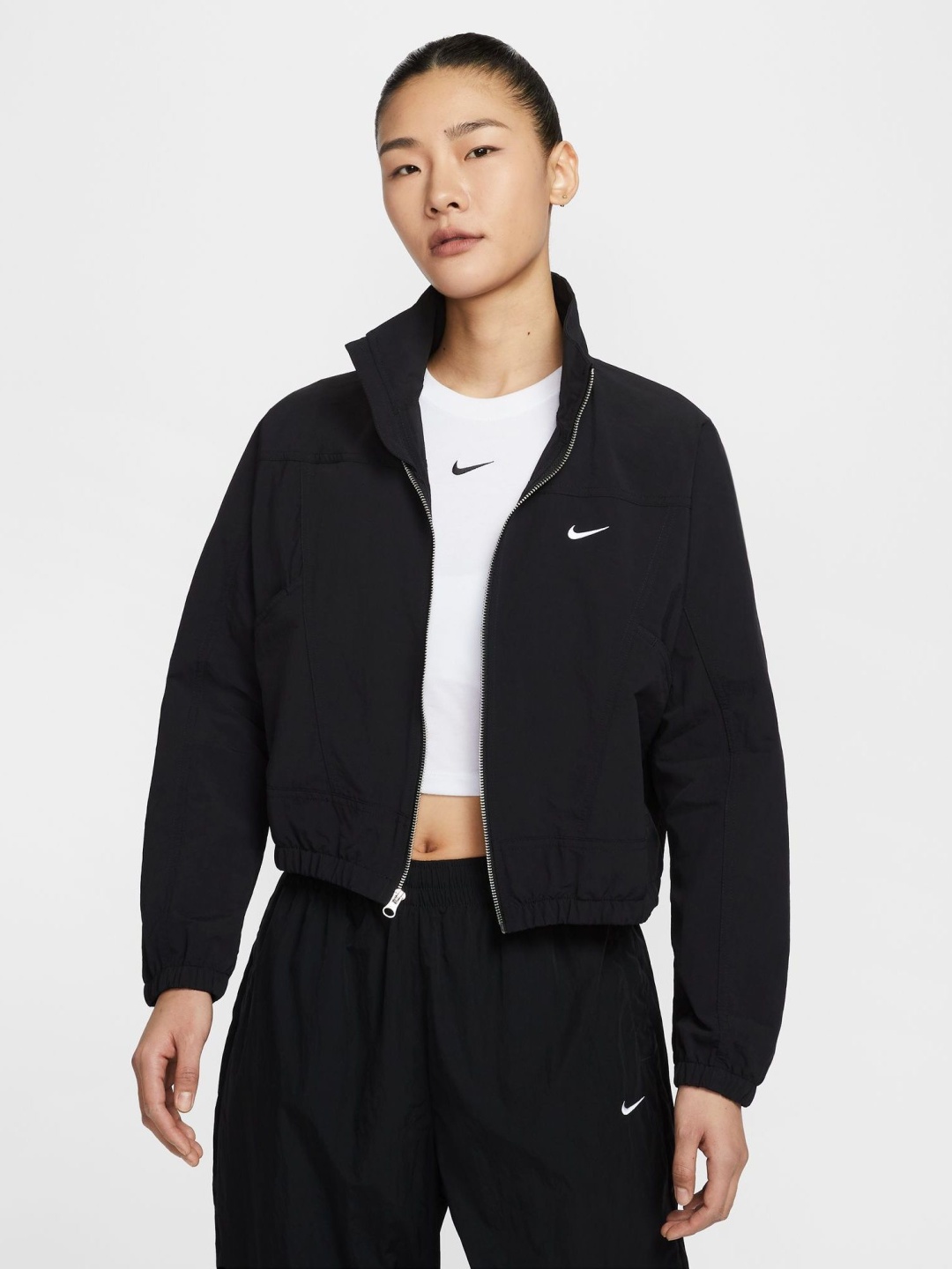 

Nike Sportswear Everything Wovens Women Repel UV Protection Jacket, Black