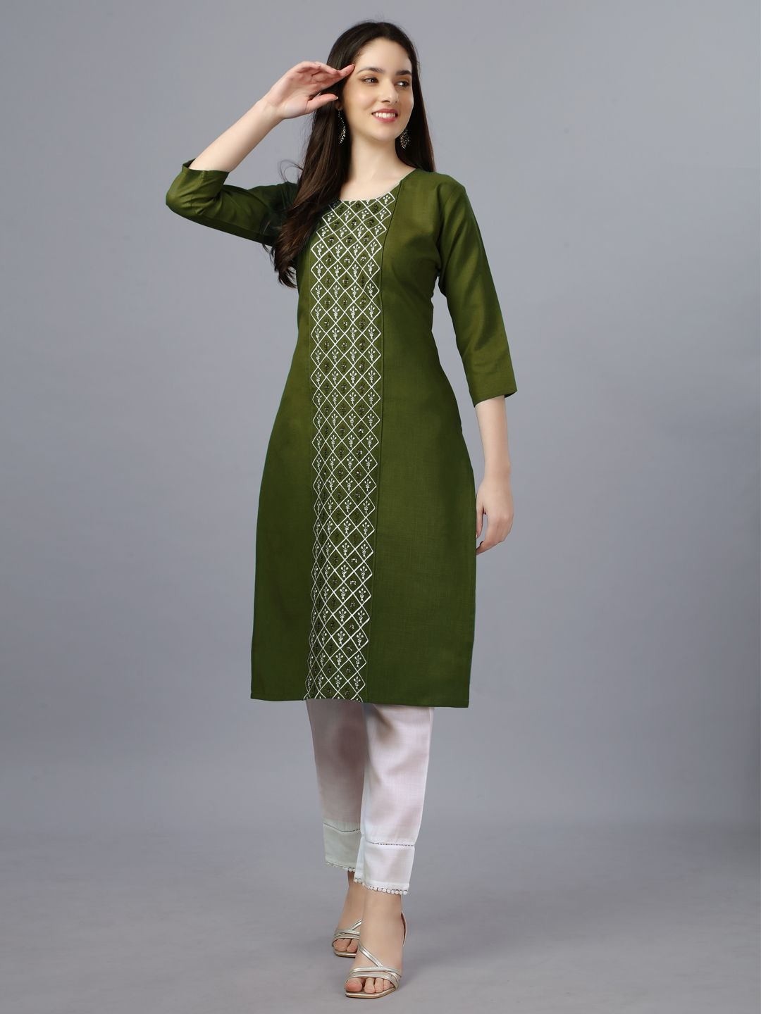 

HI FI NX Women Embroidered Kurta, Olive