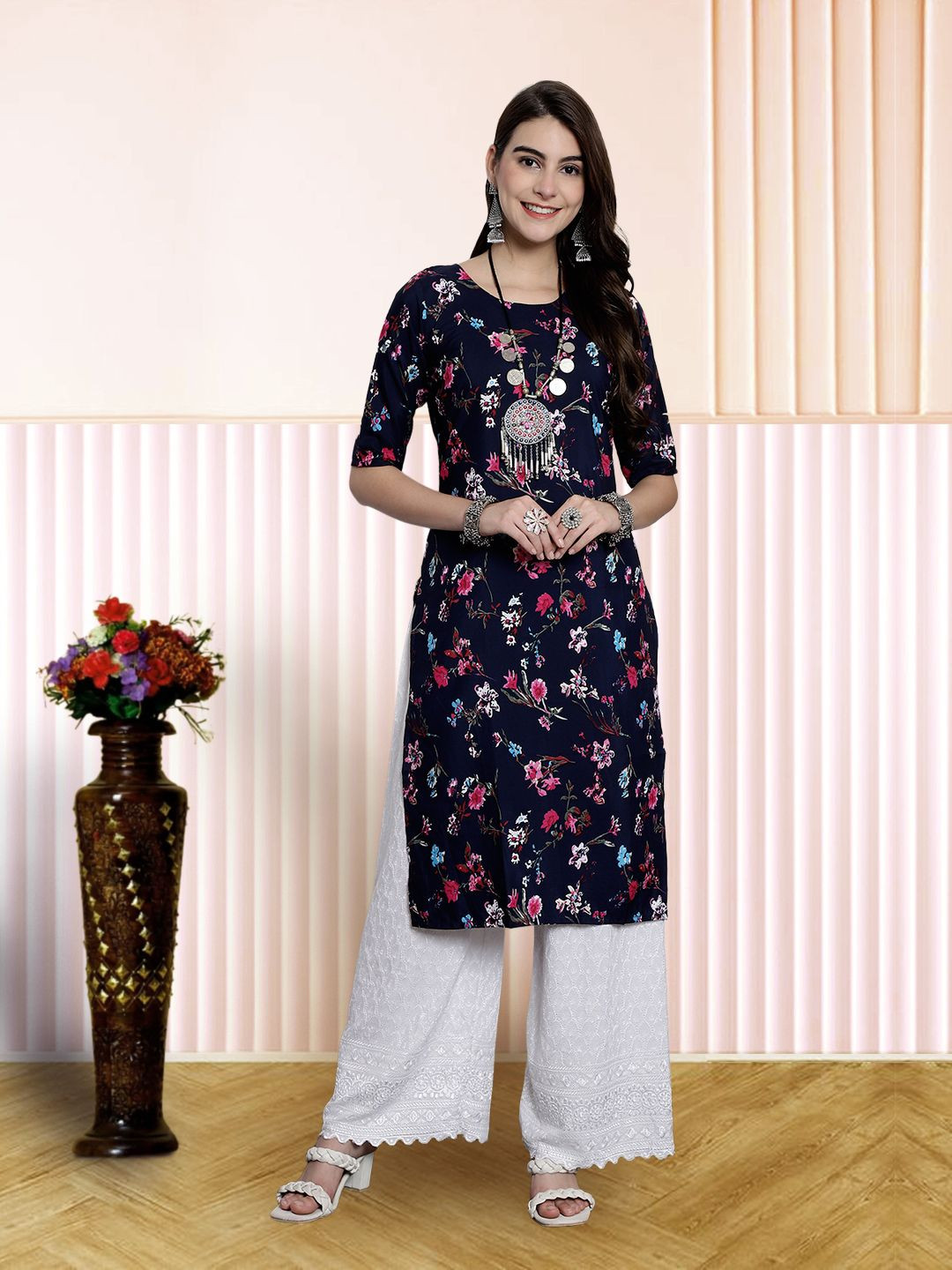 

7Threads Women Ethnic Motifs Printed Floral Crepe Kurta, Navy blue