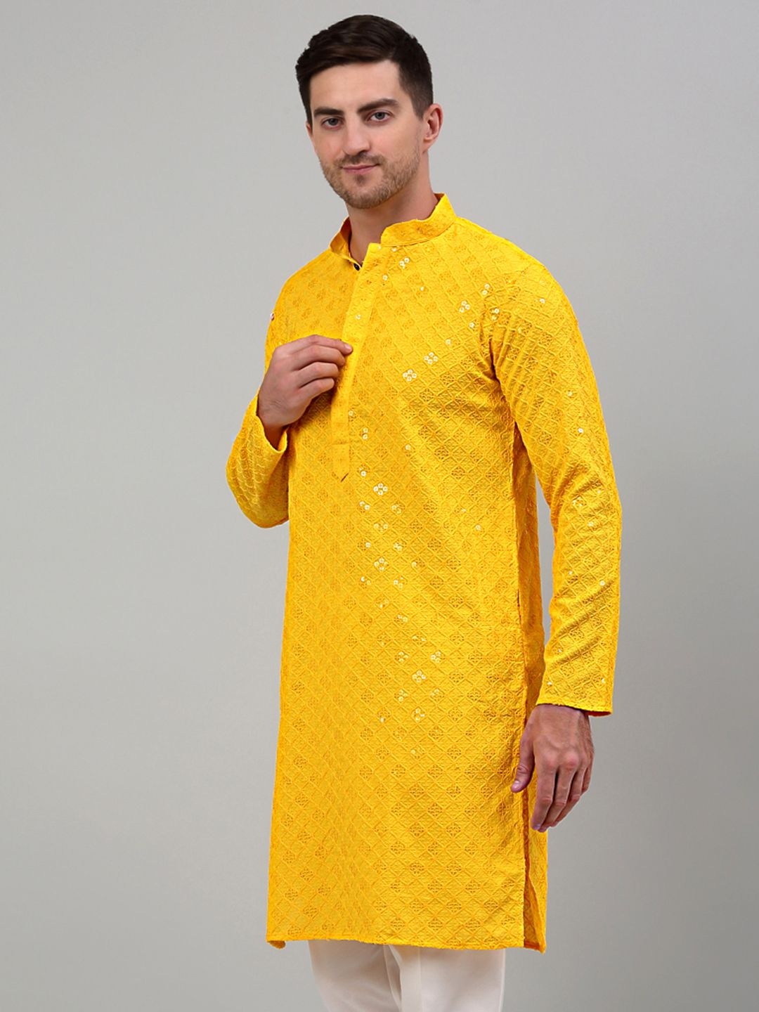 

Jompers Men Geometric Embroidered Sequinned Kurta, Yellow