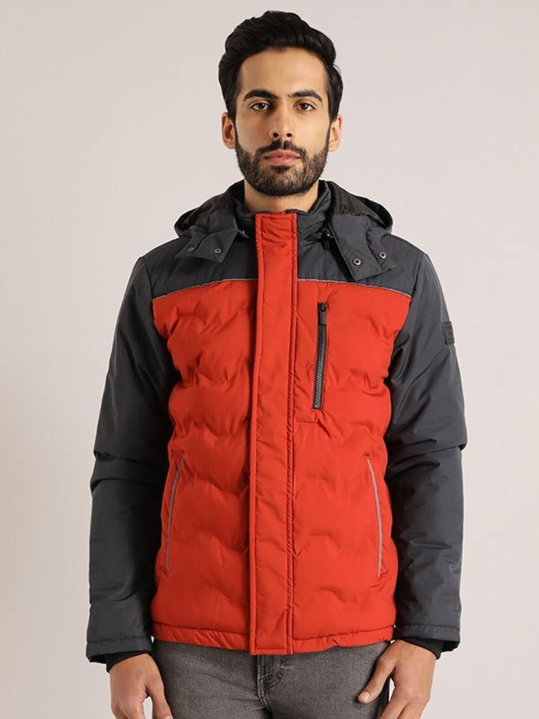 

Indian Terrain Men Hooded Colourblocked Casual Insulator Puffer Jacket, Red