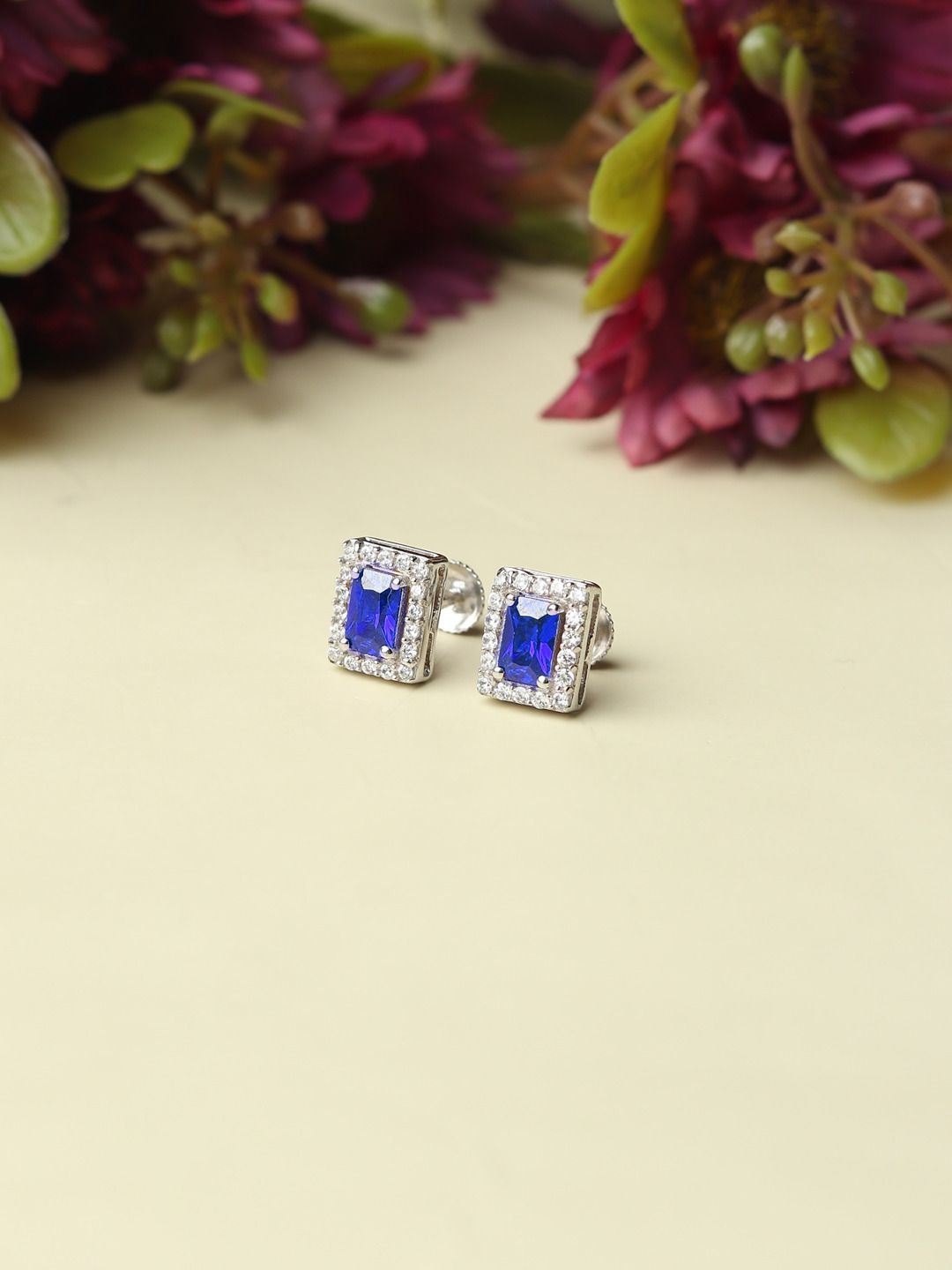 

AKSHAT SAPPHIRE 925 Sterling Silver Cubic Zirconia Rhodium-Plated Square Shape Studs