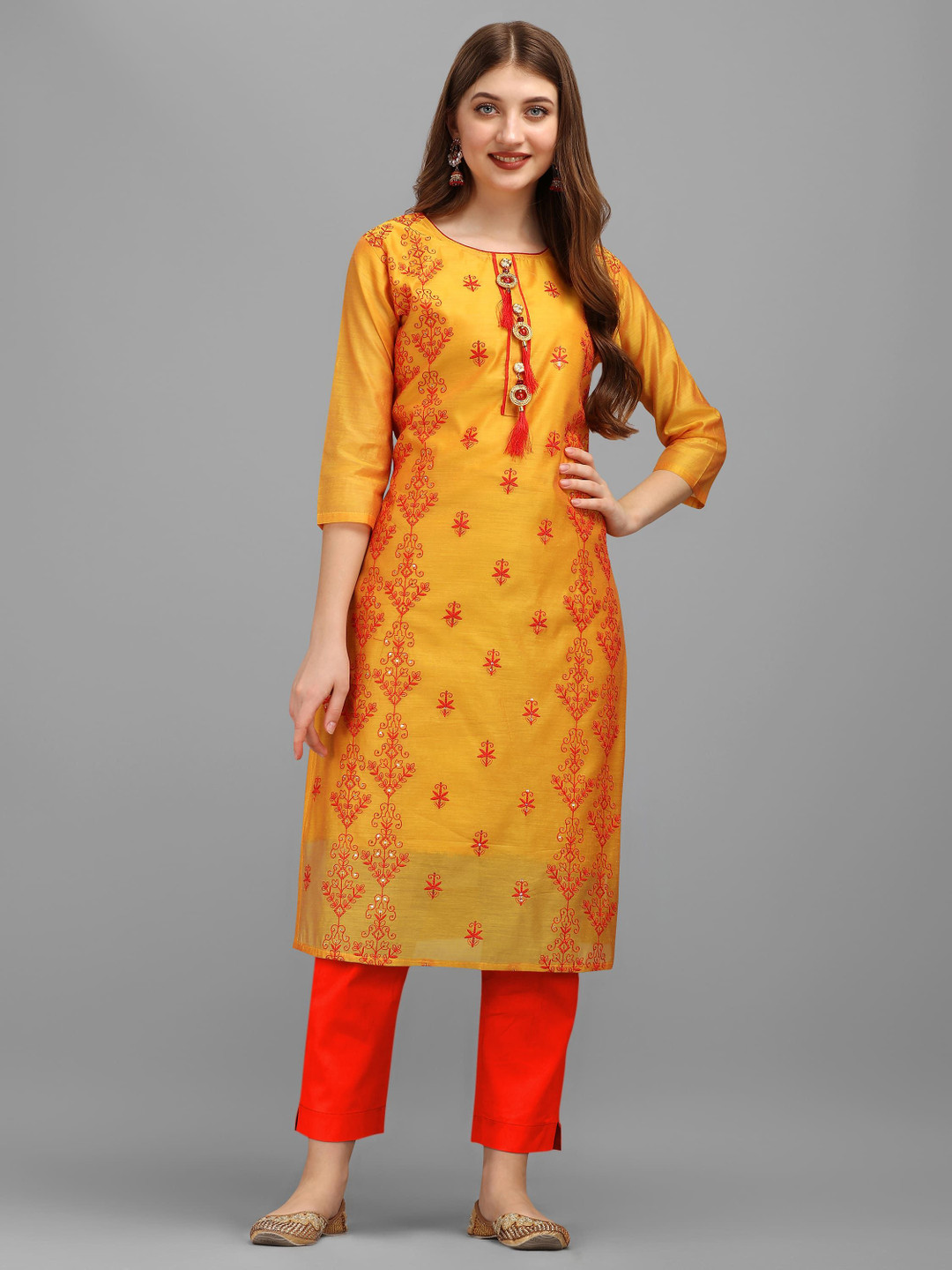 

QROMOS Women Kurta Sets, Mustard