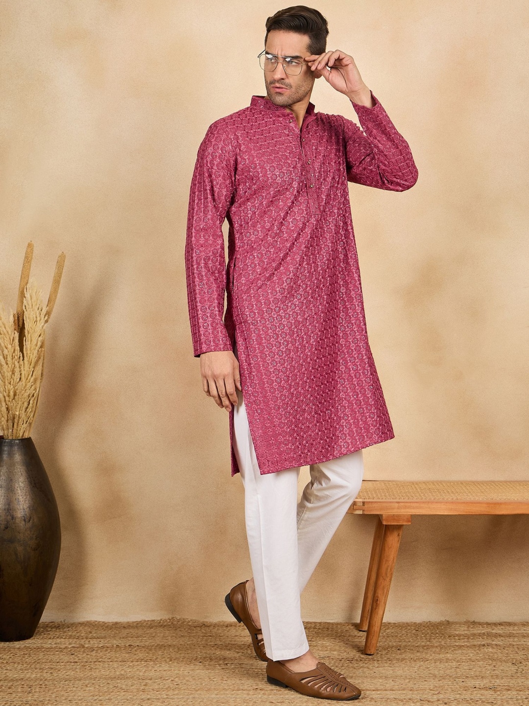 

House of Pataudi Embroidered Mandarin Collar Kurta, Pink