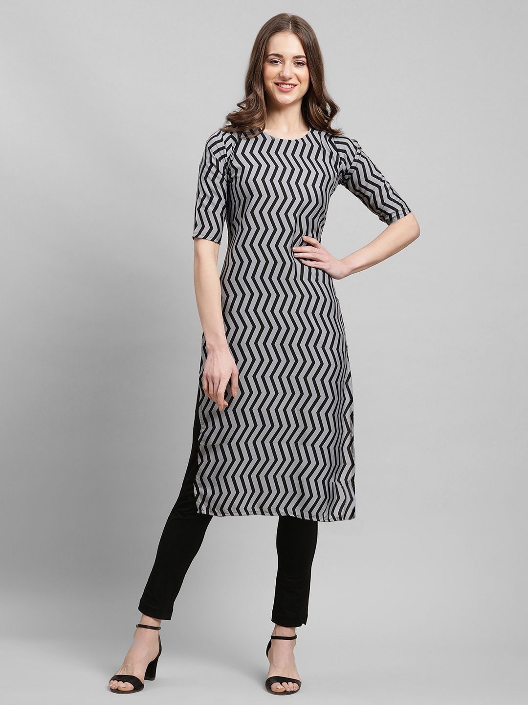

7Threads Women Ethnic Motifs Printed Floral Crepe Kurta, Black