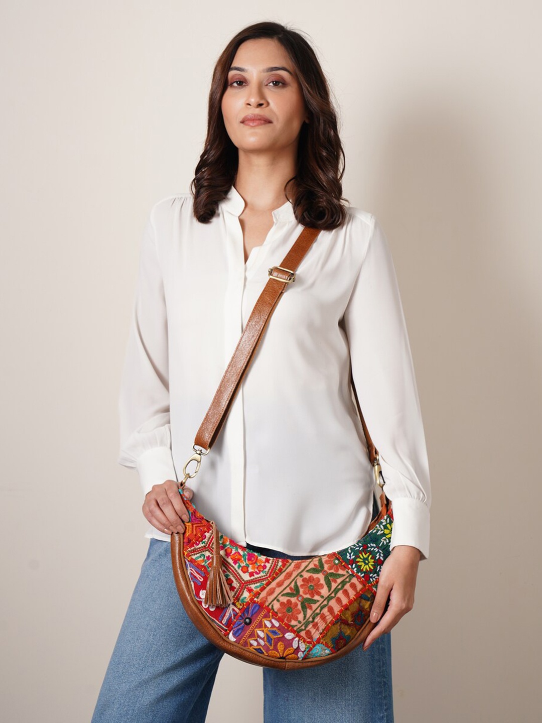 

JAYPORE Women Floral Printed Crossbody Leather Sling Bag, Brown