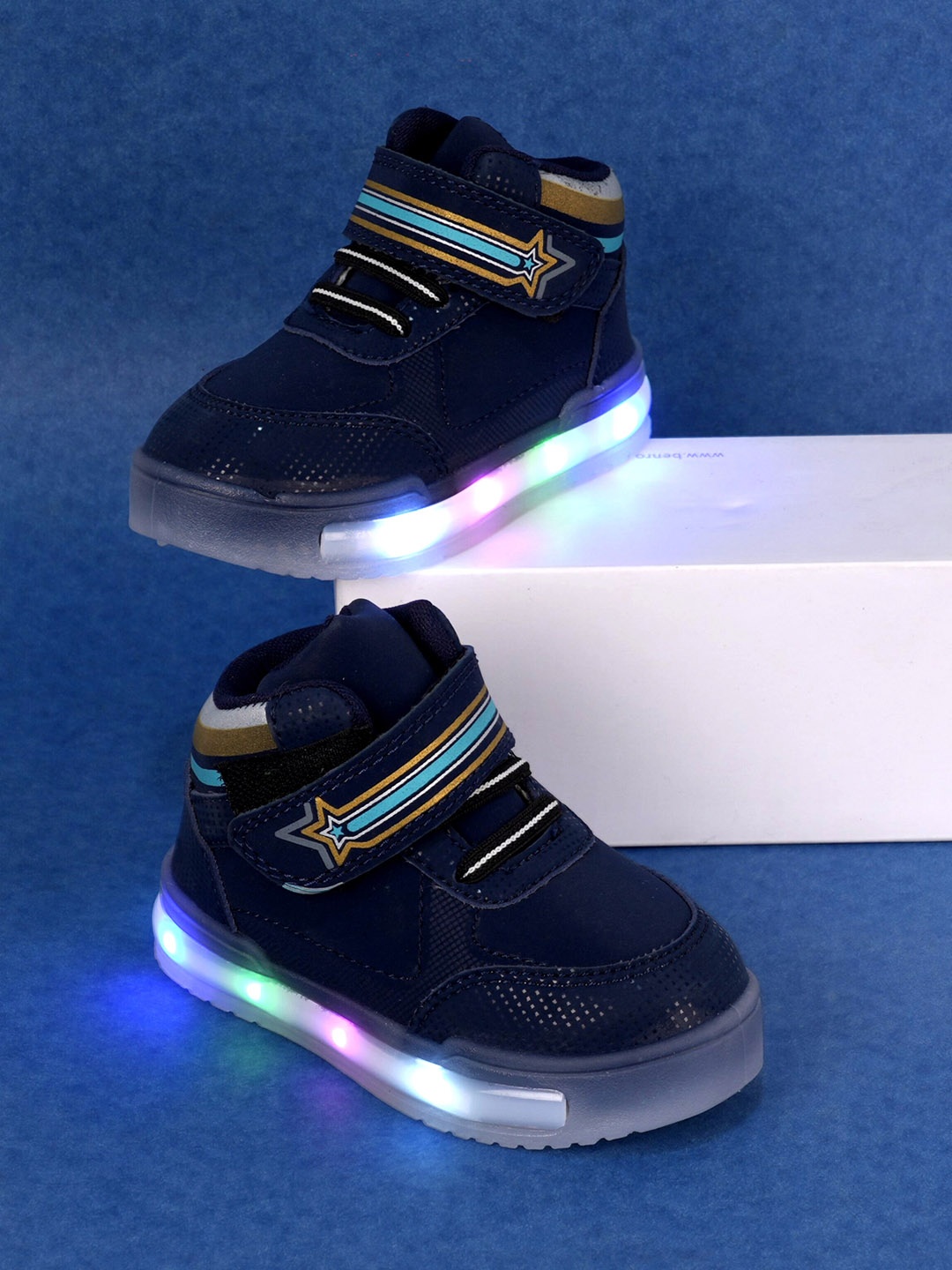 

Happy Feet Unisex Kids LED Velcro Sneakers, Navy blue