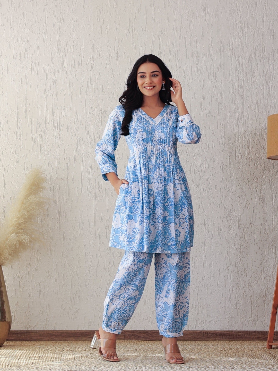 

GMI Floral Printed Pure Cotton Tunic With Afghani Pant Co-Ords, Blue