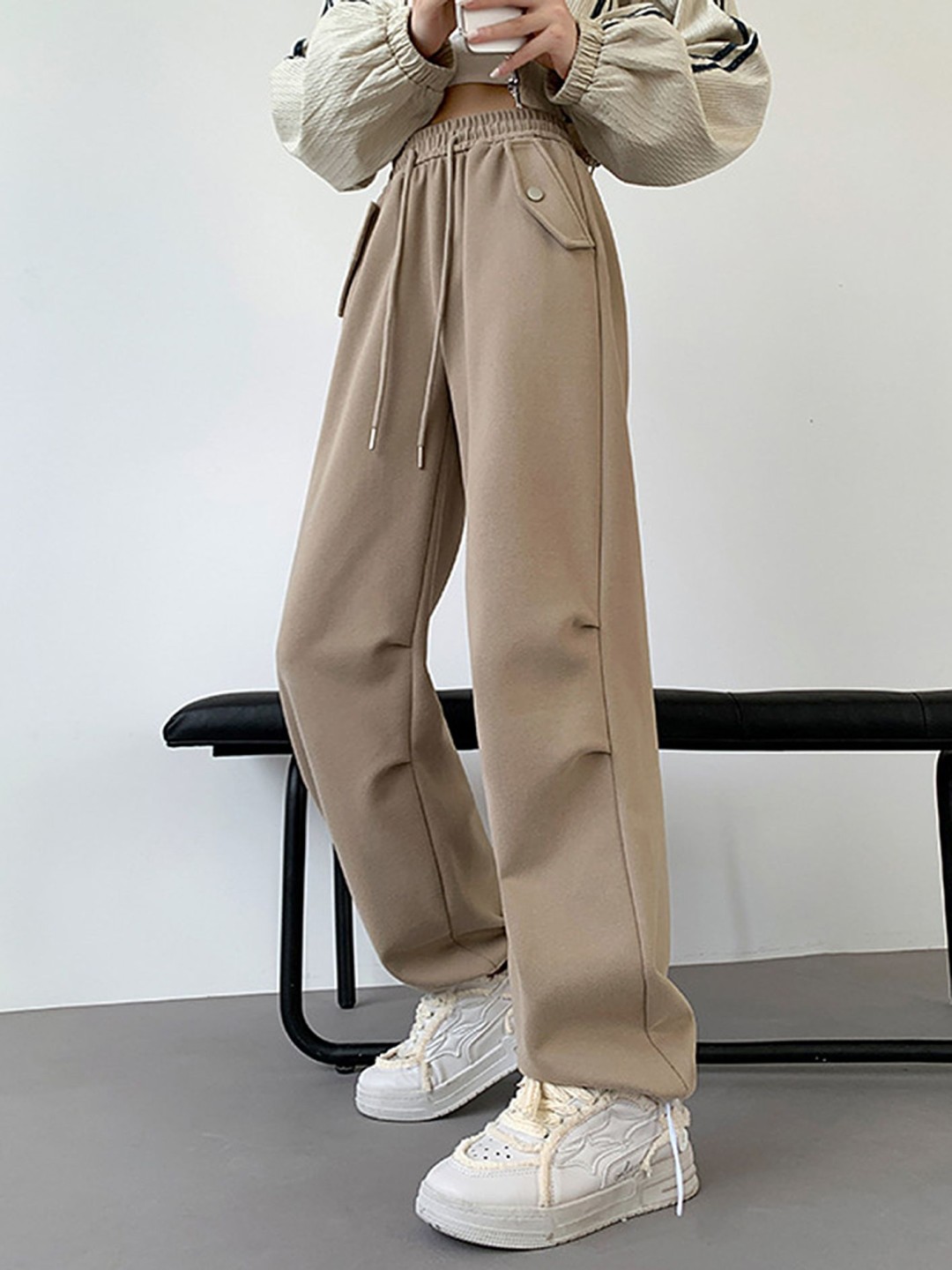 

LULU & SKY Women Straight Fit High-Rise Trousers, Coffee brown