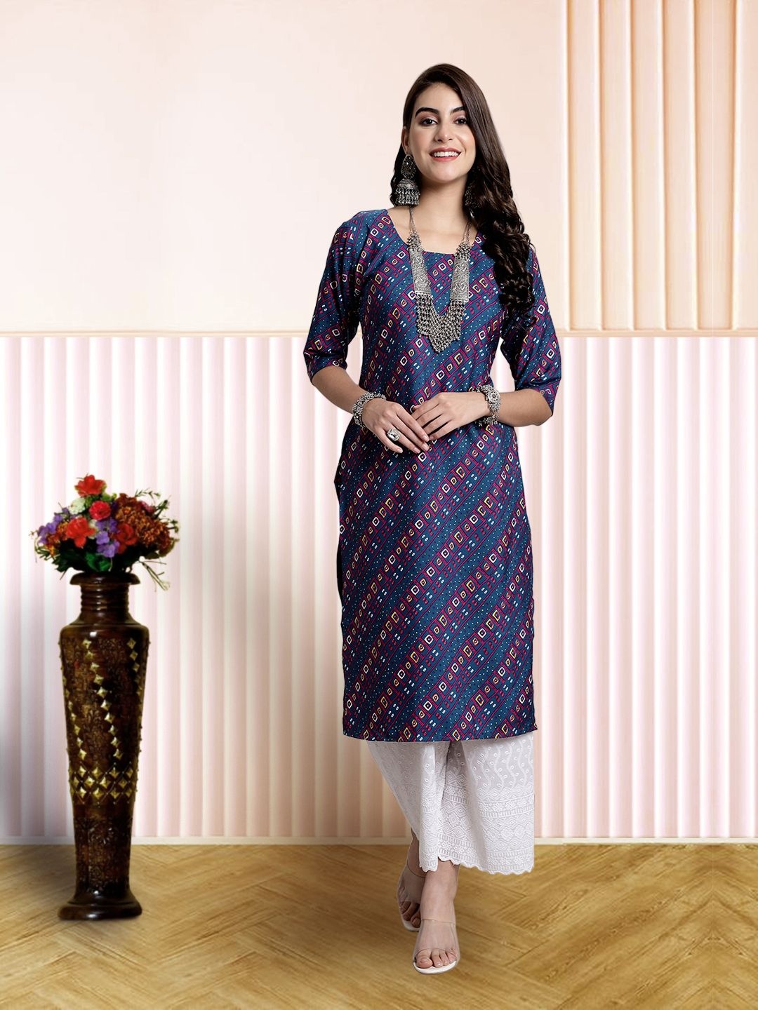 

7Threads Women Ethnic Motifs Printed Floral Crepe Kurta, Navy blue