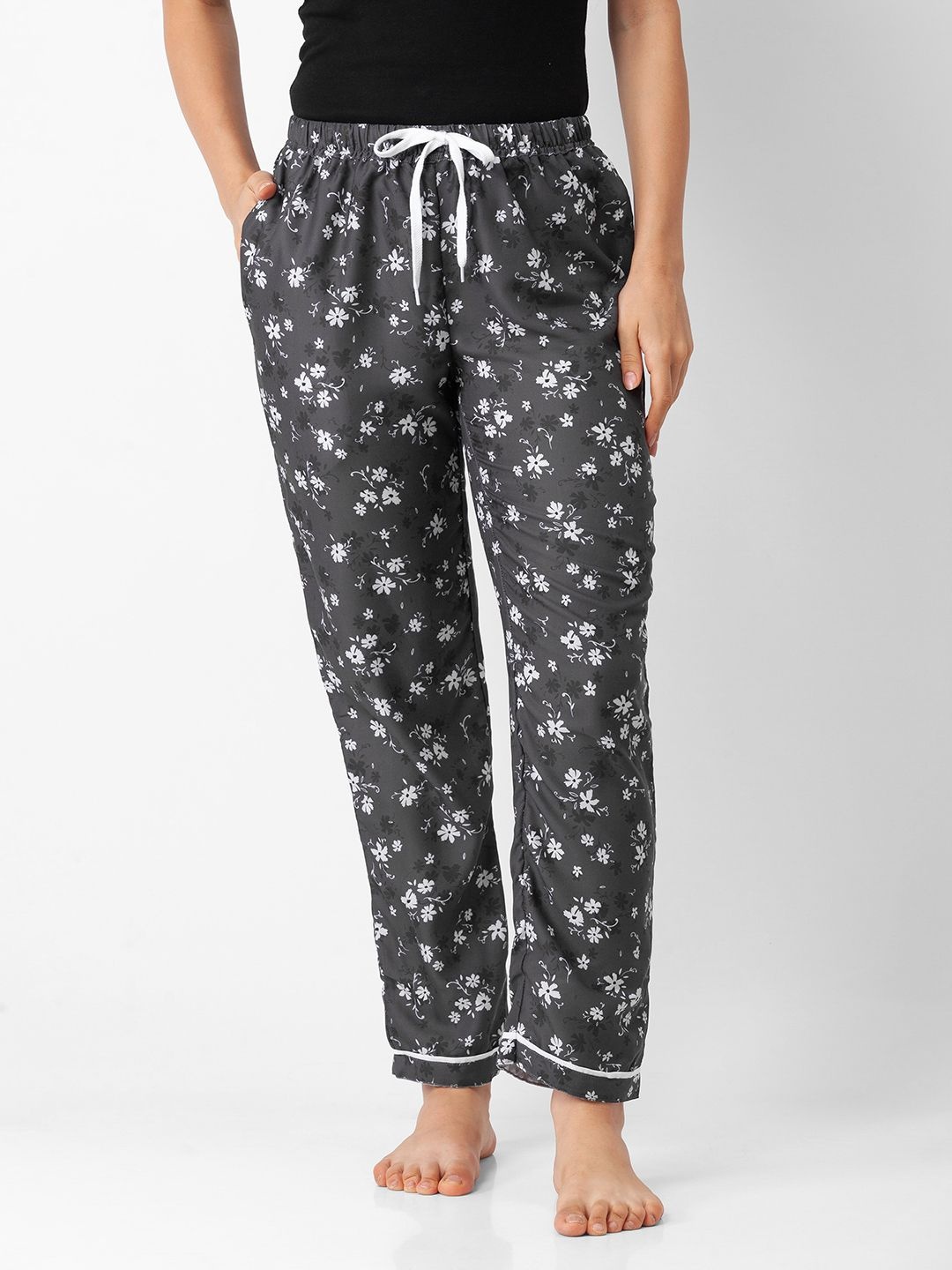 

NOIRA Women Pack Of 2 Printed Lounge Pants, White