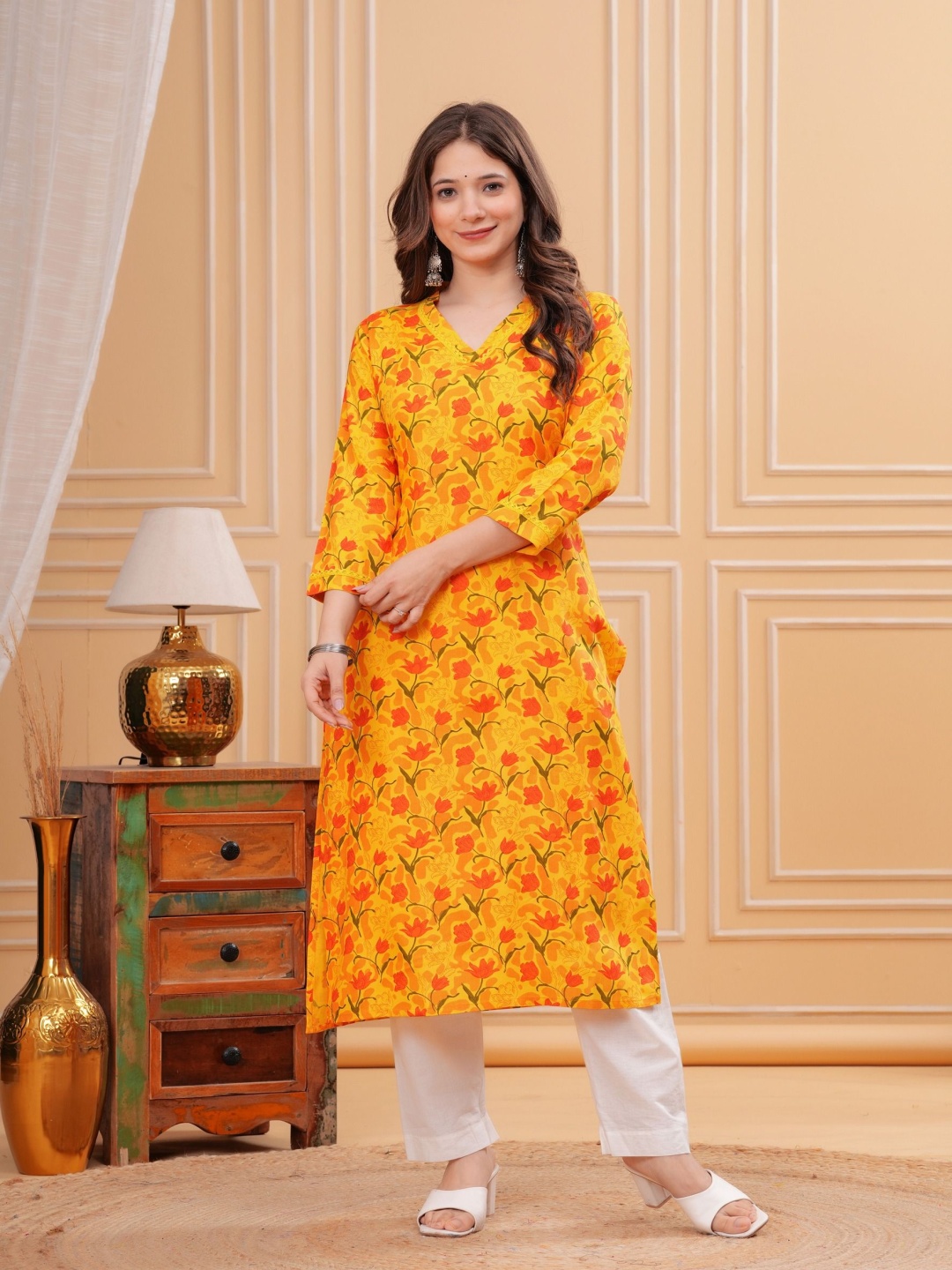 

PARTHVI Women Ethnic Motifs Printed Kurta, Yellow