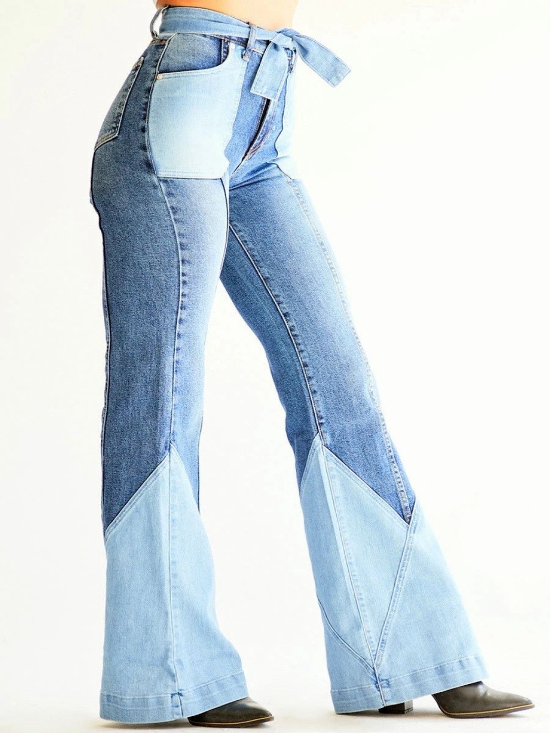 

The Roadster Lifestyle Co Women Cotton Slim-Fit Mid Rise Jeans, Blue