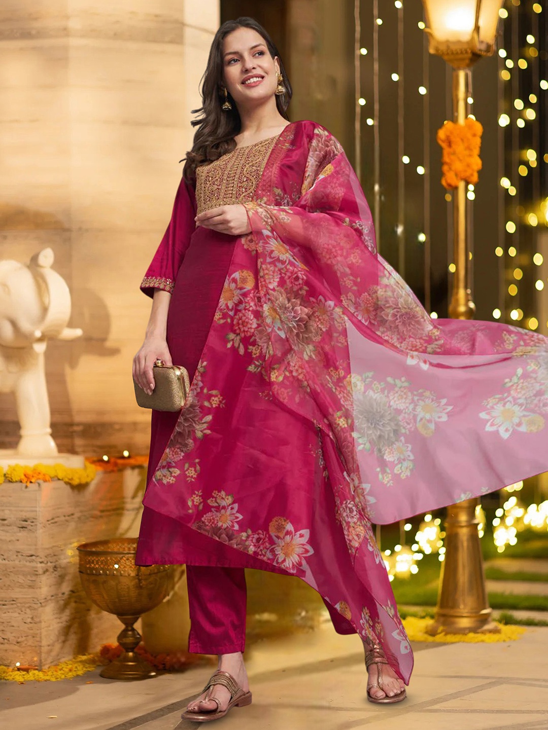 

INAIA Women Floral Embroidered Regular Kurta with Palazzos & With Dupatta, Magenta