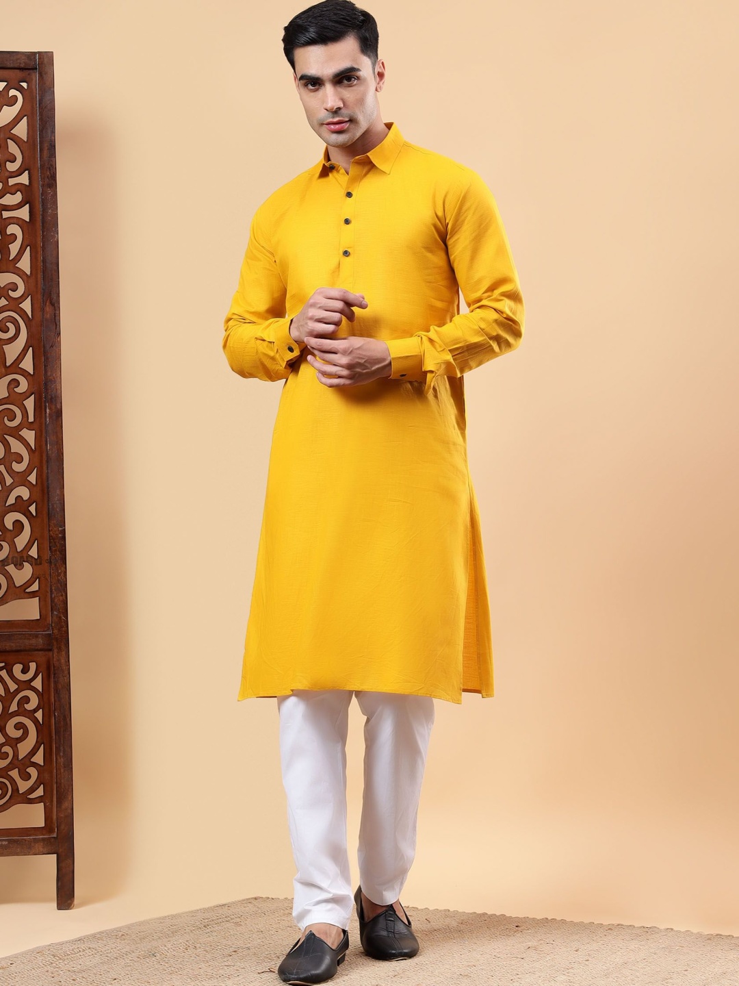 

Yugnik Men Regular Pure Cotton Kurta with Pyjamas, Yellow