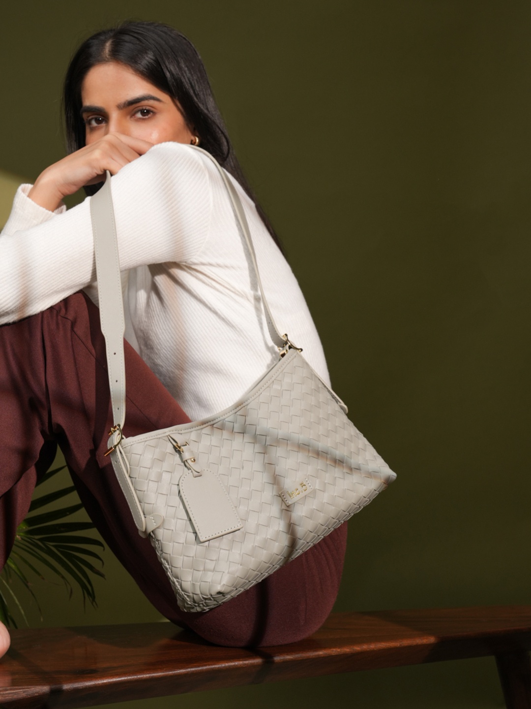 

Inc 5 Women Textured Crossbody Sling Bag, Grey