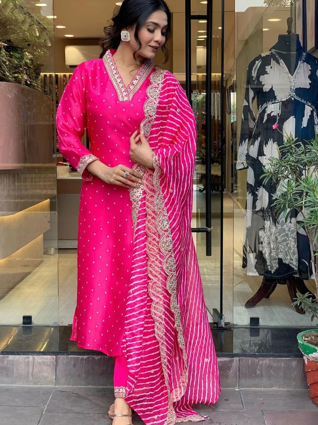 

SHIJILA Women Trousers & Silk Blend, Pink