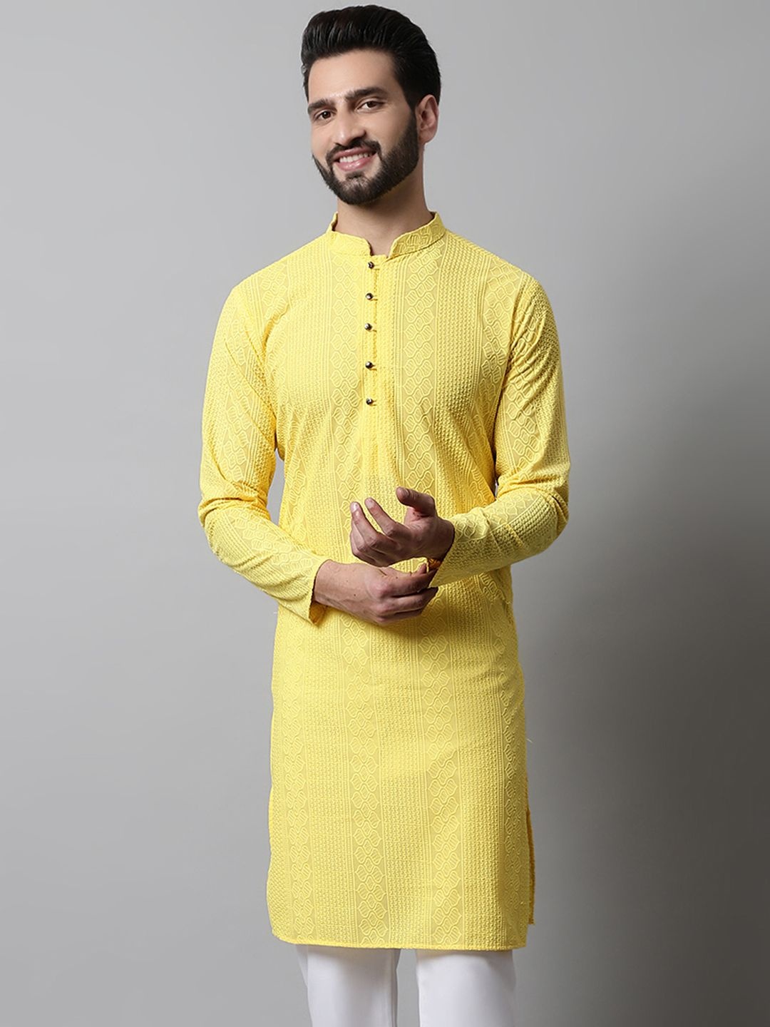 

Jompers Men Embroidered Chikankari Kurta, Yellow