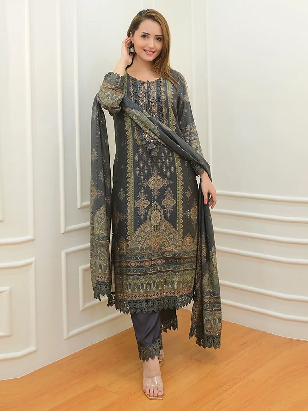 

PMD Fashion Women Ethnic Motifs Printed Regular Mirror Work Kurta with Trousers & With Dupatta, Grey