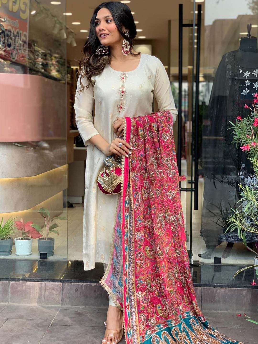 

KALINI Floral Embroidered Kurta with Trousers & With Dupatta, Off white