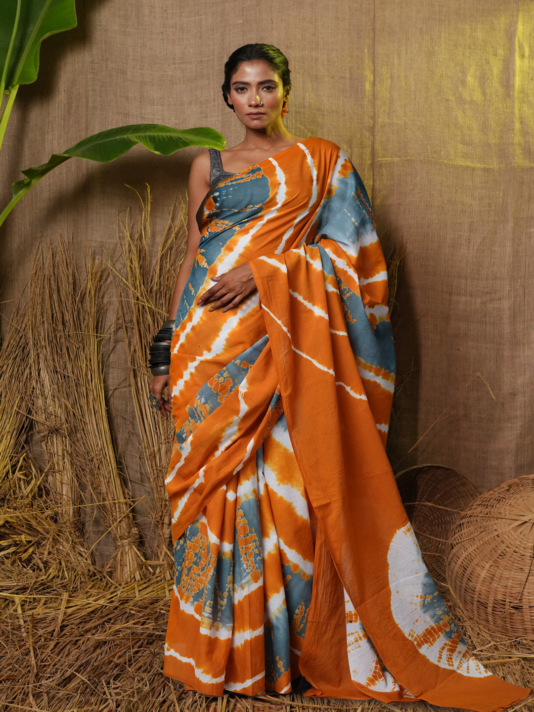 

Unnati Silks Tie and Dye Pure Cotton Handloom Saree, Grey