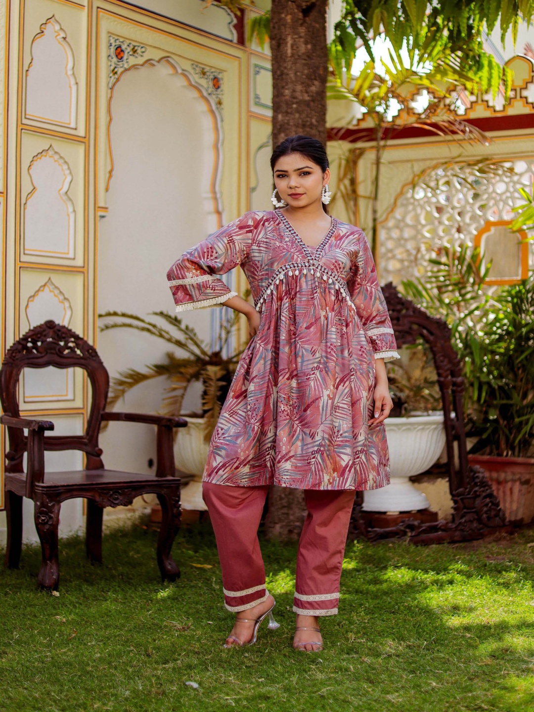 

VAASVA JAIPUR Floral Printed Alia Cut A-Line Kurta With Trousers, Brown