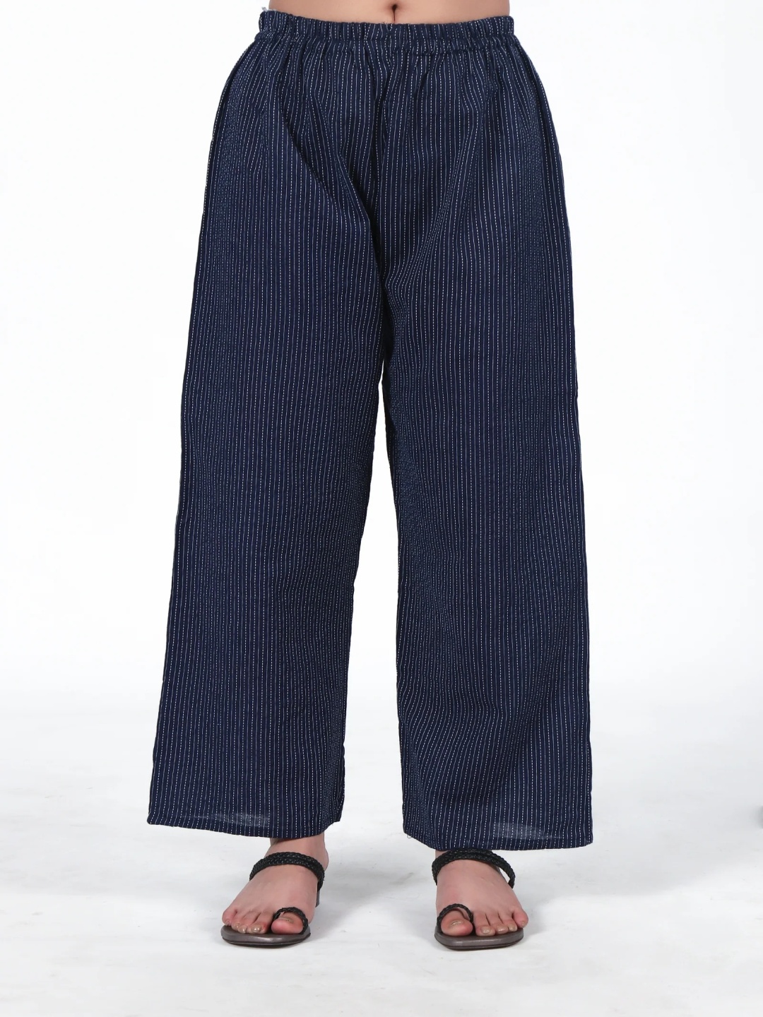 

TJORI Women Trousers, Navy blue