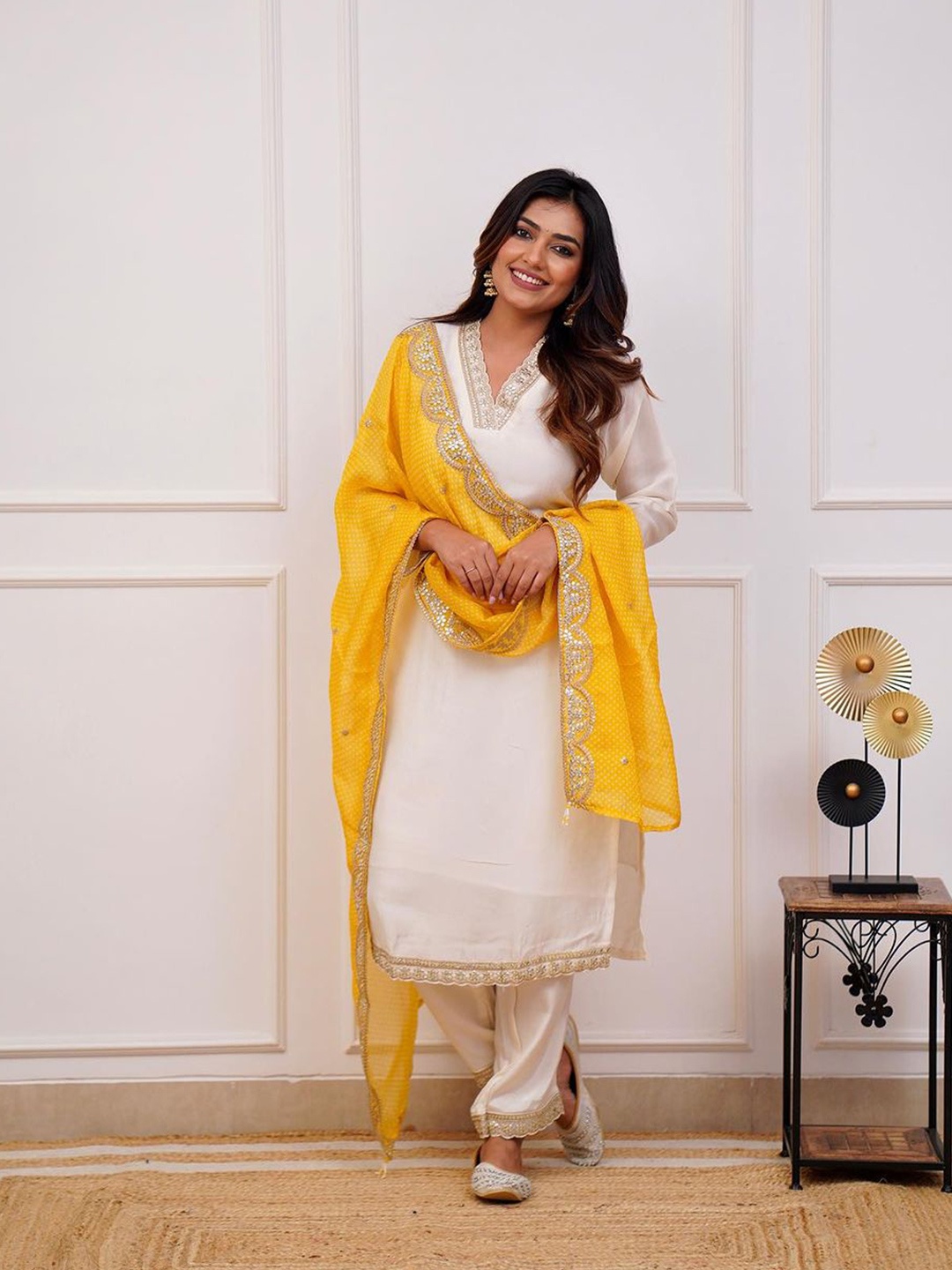 

STH Women Ethnic Motifs Embroidered Regular Kurta With Dupatta, Yellow