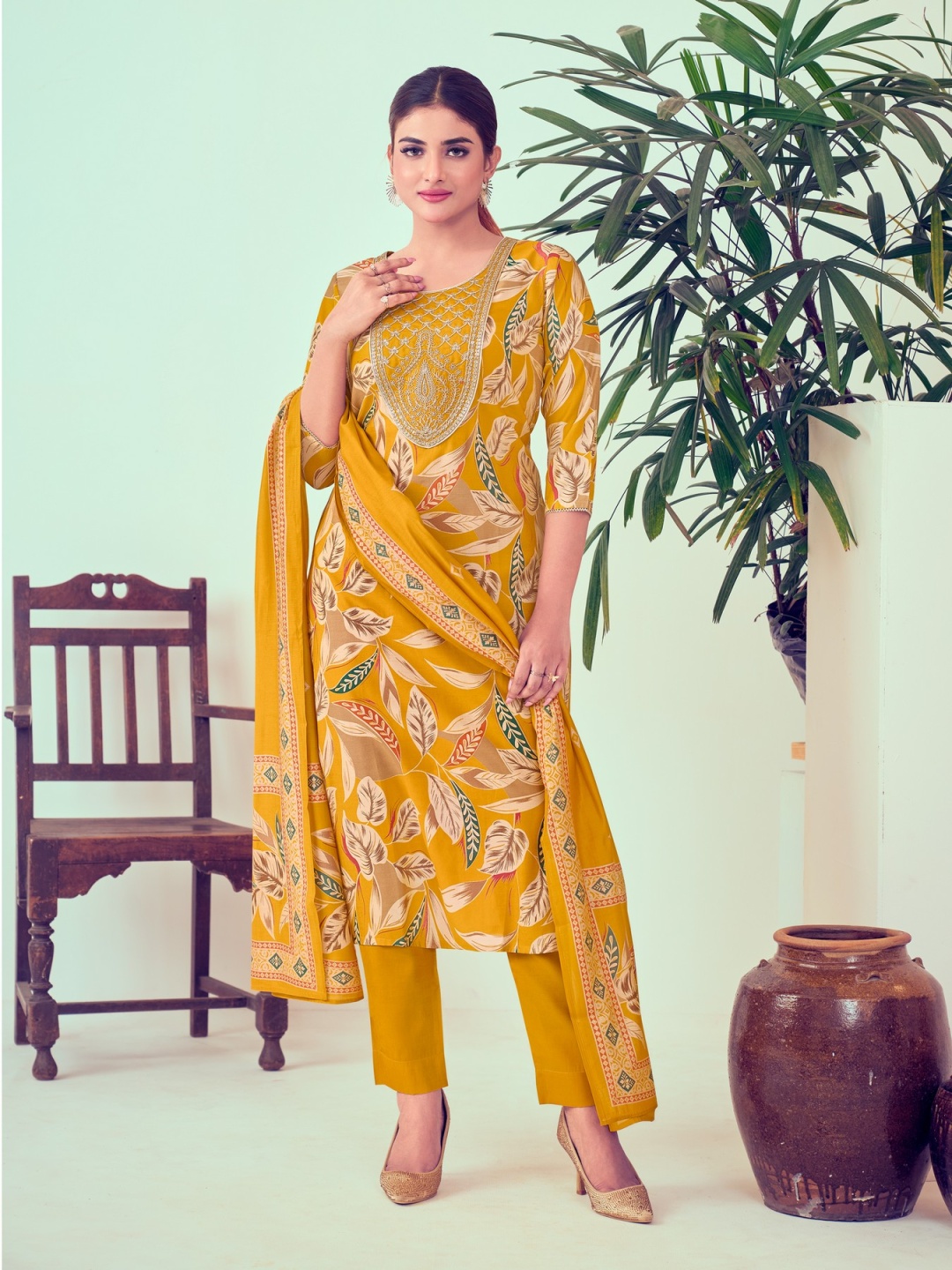 

Label Khoj Floral Printed Thread Work Straight Kurta with Trousers & Dupatta, Yellow