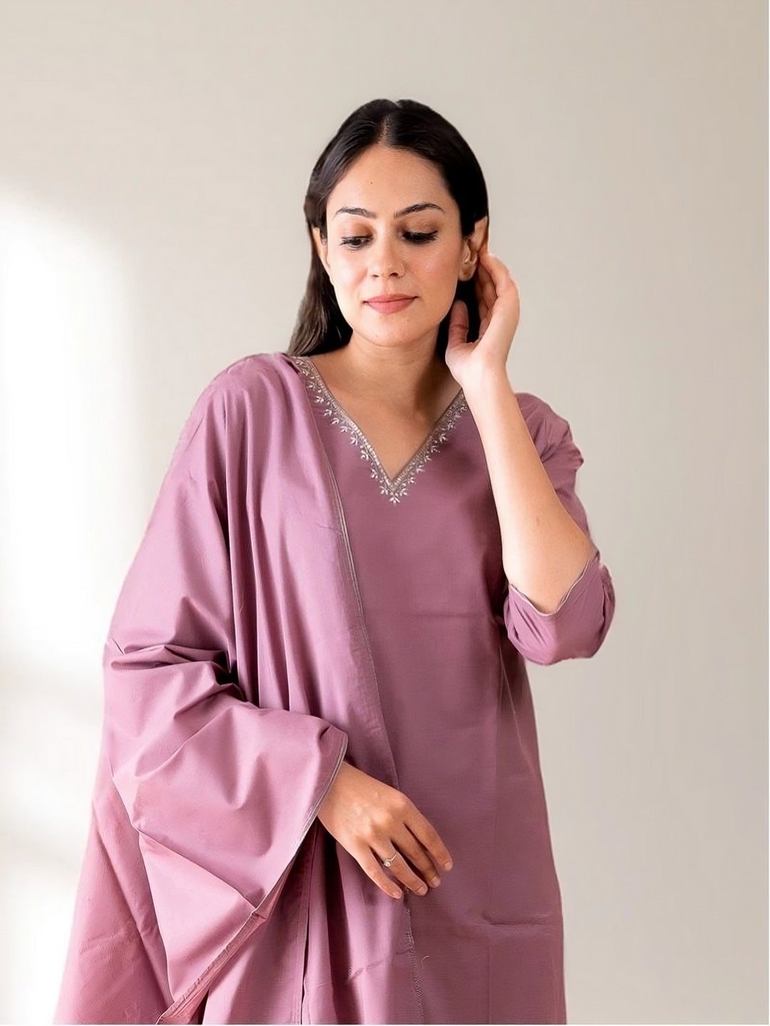 

ZEEPKART Floral Yoke Design Regular Thread Work Kurta with Trouser & Dupatta, Pink