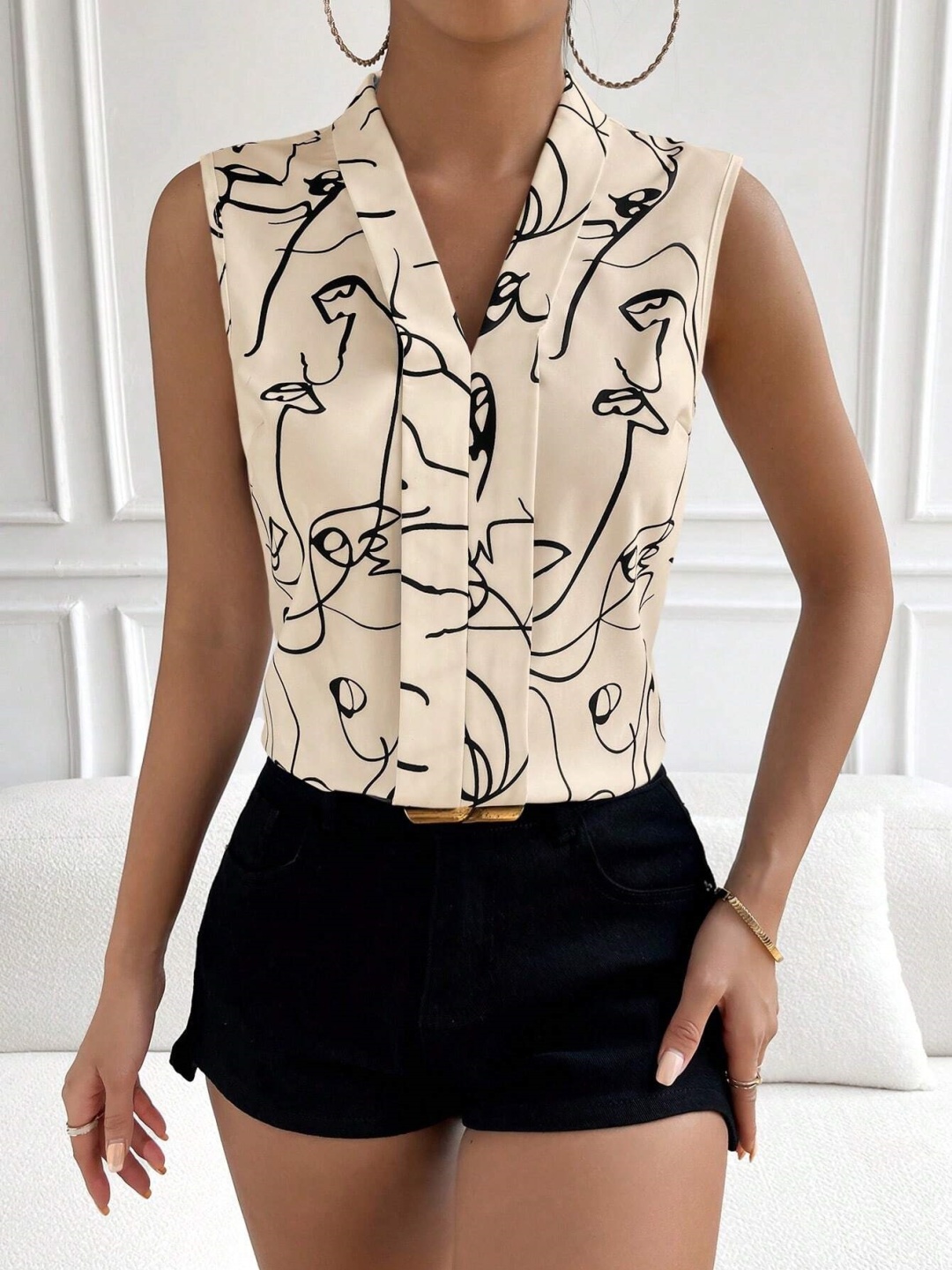 

BAESD Women Printed Sheen Top, Cream