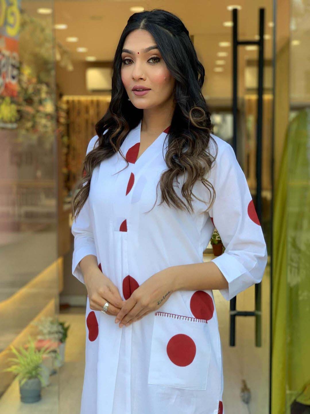 

KALINI Geometric Printed V-Neck A-Line Kurta with Trouser, White