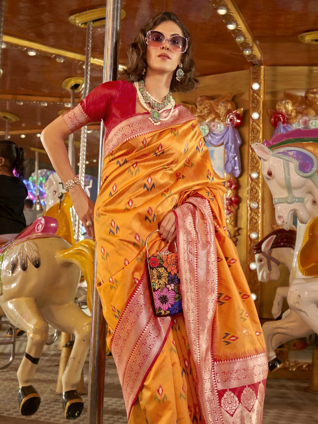 

Mitera Ethnic Motif Zari Woven Banarasi Saree, Yellow