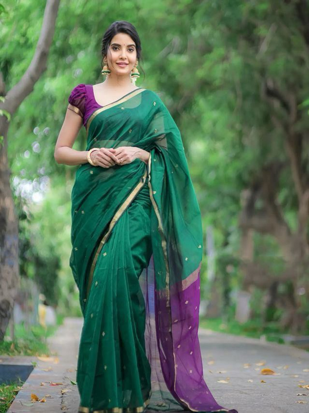 

Mitera Zari Woven Pure Cotton Banarasi Saree, Green