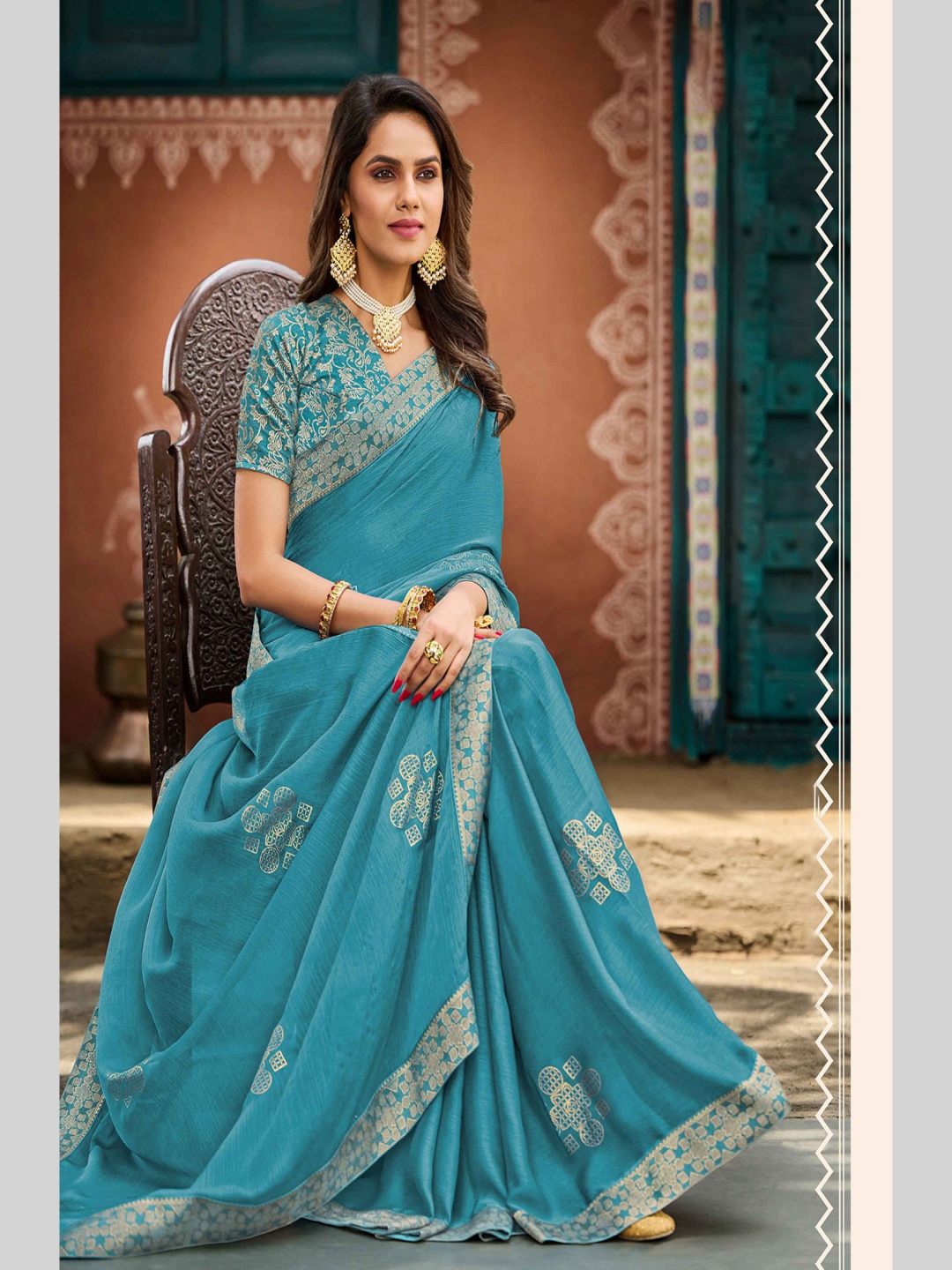 

Laxmipati Ethnic Motifs Saree, Turquoise blue