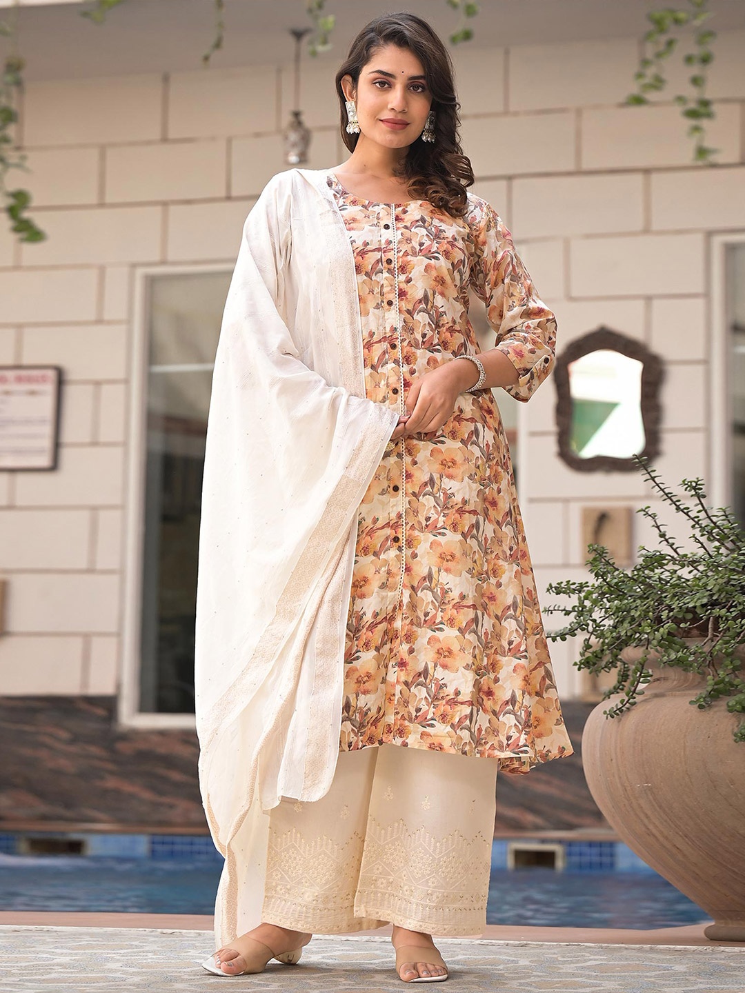

Peachmode Women Floral Printed Regular Sequinned Pure Cotton Kurta with Palazzos & With Dupatta, Off white