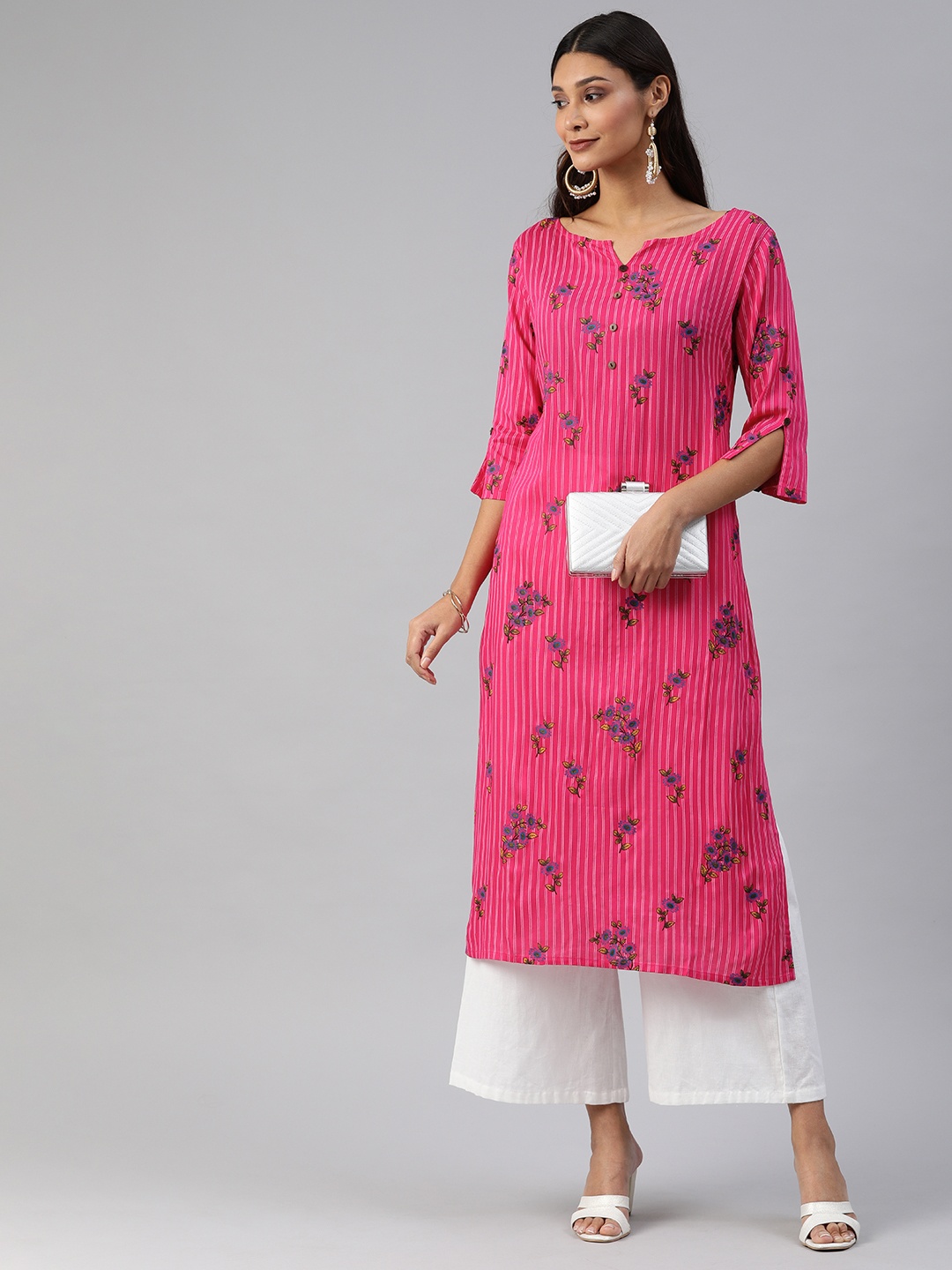 

Swishchick Floral Printed Notch Neck Three-Quarter Sleeves Straight Kurta, Pink